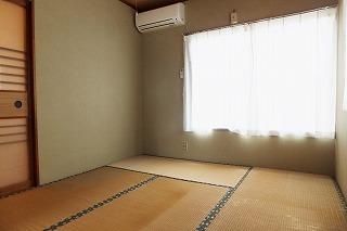 【居間・リビング】　☆西側の和室は洋室になります！☆