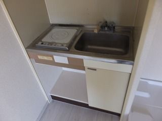 【キッチン】　IHクッキングヒーター（１口）・ミニ冷蔵庫付き☆