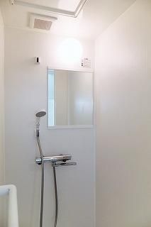 【バス】　★人気のバストイレ別にリフォーム・浴槽無しのシャワールーム★