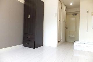 �y�����E���r���O�z�@