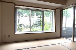 �y�����E���r���O�z�@���������