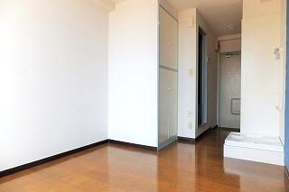 �y���ԁE���r���O�z�@