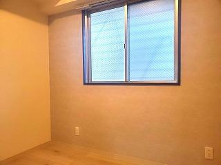 �y�����E���r���O�z�@