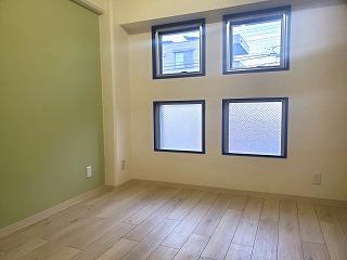 �y�����E���r���O�z�@���m��5.8����