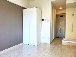 �y�����E���r���O�z�@