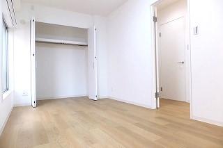 �y�����E���r���O�z�@