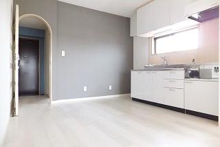 �y���ԁE���r���O�z�@���t�@�~���[�E�J�b�v���E���[���V�F�A���ɂ��X�X���I��