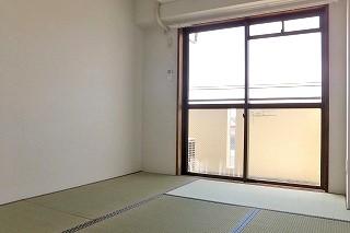 �y�����E���r���O�z�@��������ɋ�����2������