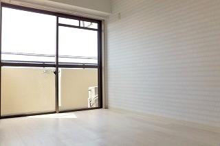 �y�����E���r���O�z�@