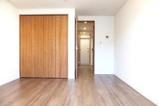 �y���ԁE���r���O�z�@