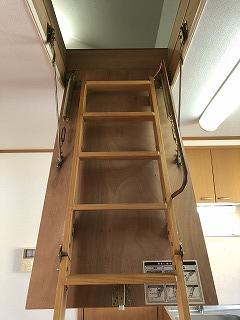 �y���[�z�@��2�K�̂������͏��������[�t����