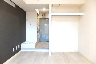 �y�����E���r���O�z�@