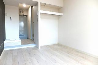 �y�����E���r���O�z�@