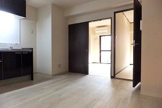 �y���ԁE���r���O�z�@��DK8����