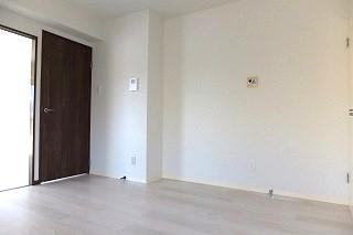 �y���ԁE���r���O�z�@