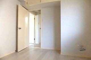 �y�����E���r���O�z�@