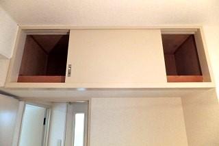 �y���[�z�@���㕔�Ɏ��[�X�y�[�X�L��