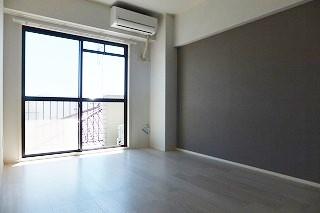 �y�����E���r���O�z�@���U�蕪���^�C�v�̊Ԏ��ł���