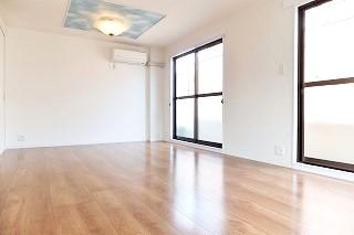 �y�����E���r���O�z�@���m����13����