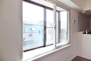 �y�����E���r���O�z�@���o���t����