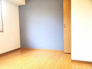 �y�����E���r���O�z�@