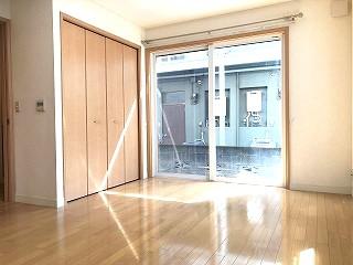 �y�����E���r���O�z�@���m��8.2����