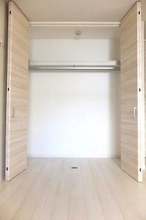 �y���[�z�@���N���[�[�b�g���@��2LDK�^�C�v�̎ʐ^