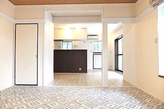 �y�����E���r���O�z�@��2�ʍ̌���