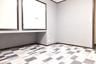 �y�����E���r���O�z�@