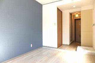 �y�����E���r���O�z�@