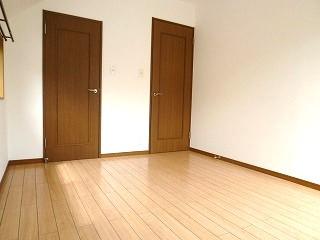 �y�����E���r���O�z�@