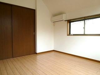 �y�����E���r���O�z�@