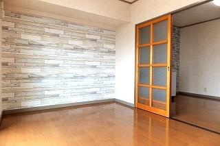 �y�����E���r���O�z�@