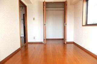 �y�����E���r���O�z�@