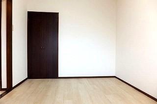 �y�����E���r���O�z�@