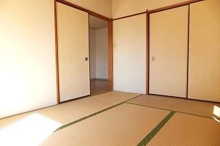 �y�����E���r���O�z�@