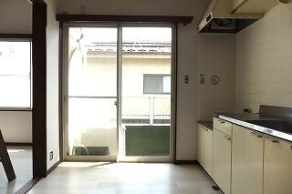 �y���ԁE���r���O�z�@