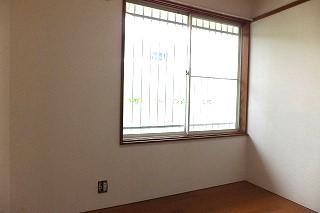 �y�����E���r���O�z�@