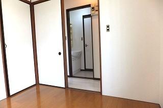 �y�����E���r���O�z�@