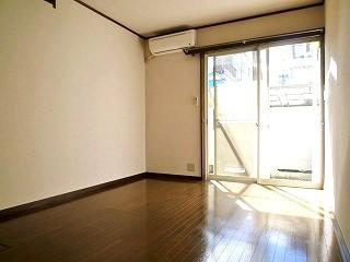 �y�����E���r���O�z�@��101�@�m��6����