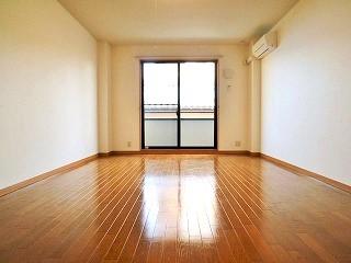 �y���ԁE���r���O�z�@���L���Ԏ��̂������ł���