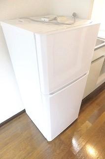 �y���̑��ݔ��z�@��2�h�A���①�ɕt����