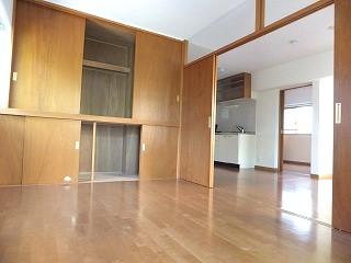 �y�����E���r���O�z�@���ǈ�ʂ̑傫�Ȏ��[���t���Ă��܂���