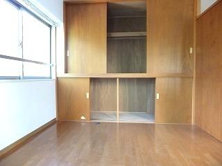 �y�����E���r���O�z�@