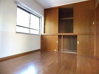 �y�����E���r���O�z�@