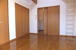 �y�����E���r���O�z�@���o���R�j�[�ɖʂ��Ă��܂����@��A�����̎ʐ^�ł�