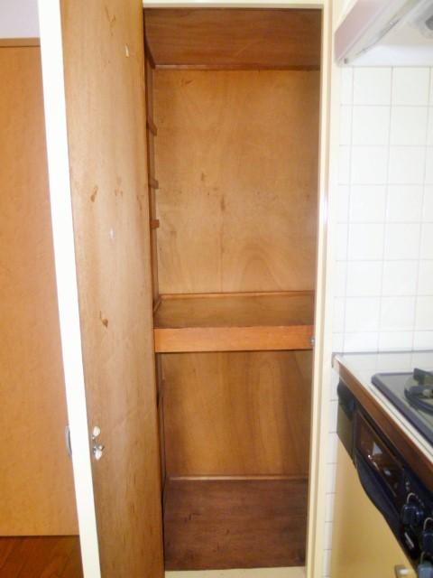 �y���[�z�@��LDK�ɂ����[�X�y�[�X���������܂���