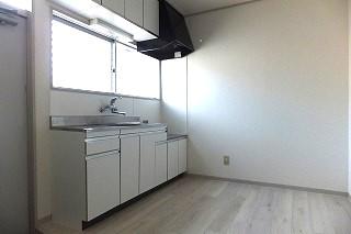 �y���ԁE���r���O�z�@���t�@�~���[�E�J�b�v���E���[���V�F�A���ɂ��X�X���I��