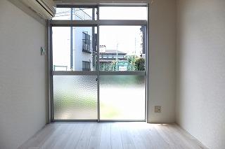 �y�����E���r���O�z�@