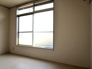 �y�����E���r���O�z�@